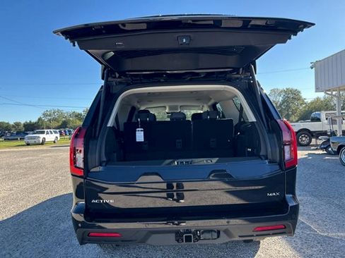 New 2025 Ford Expedition Max Active image 8