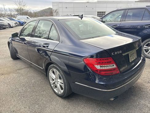 Used 2013 Mercedes-Benz C 250 Luxury image 4