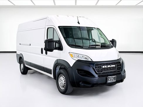 Used 2023 RAM ProMaster 2500 image 3
