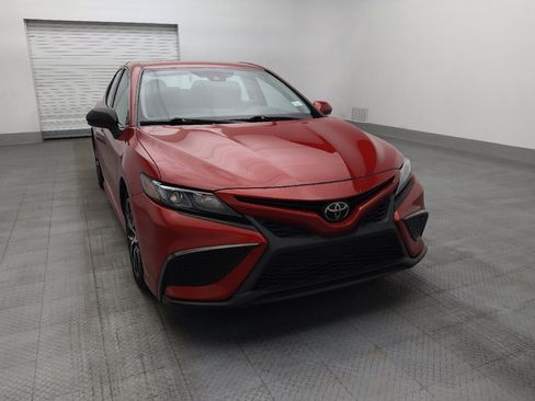 Used 2022 Toyota Camry SE FWD image 14