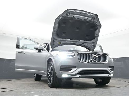 Used 2025 Volvo XC90 B6 Plus image 55