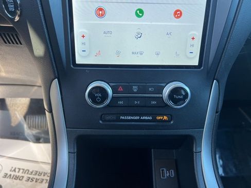 Used 2022 Ford Edge SEL image 30