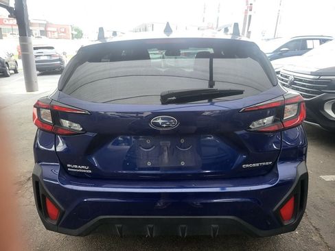 Used 2025 Subaru Crosstrek 2.0i Premium image 12