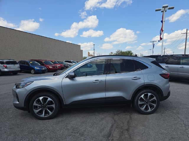 Used 2024 Ford Escape Platinum AWD/4WD image 8
