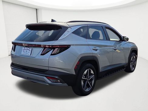 Certified 2025 Hyundai Tucson SEL AWD/4WD image 4