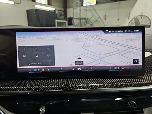 New 2026 BMW X7 M60i image 23