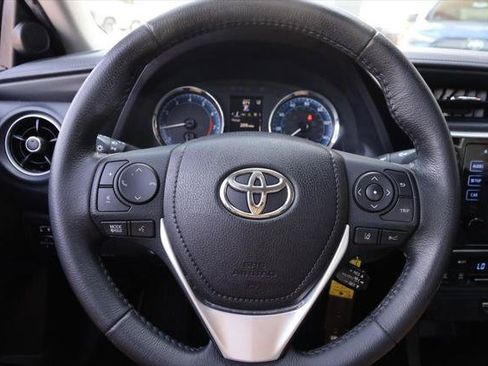 Certified 2019 Toyota Corolla SE FWD image 10