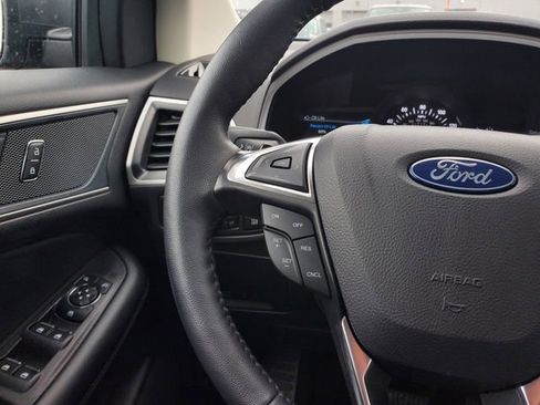 Used 2024 Ford Edge SEL w/ Convenience Package image 13