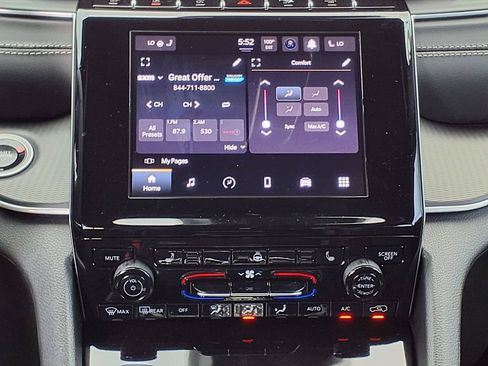 Used 2025 Jeep Grand Cherokee L Altitude RWD image 24