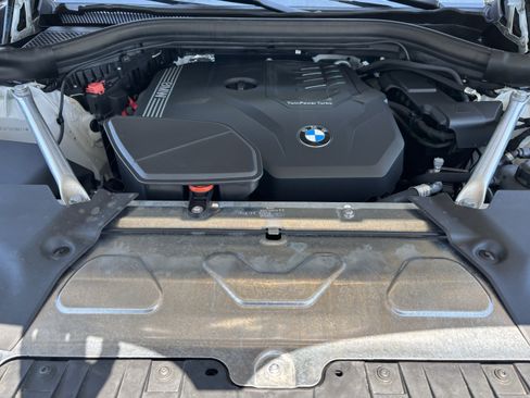 Certified 2025 BMW X4 xDrive30i AWD/4WD image 36