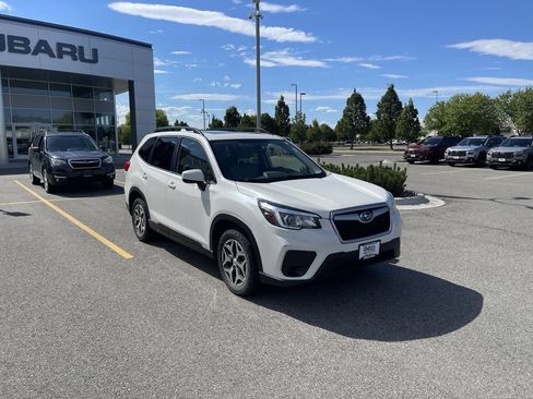 Used 2020 Subaru Forester Premium w/ Popular Package #1 AWD/4WD image 2