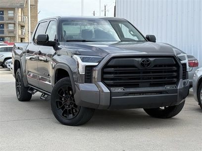 Used 2022 Toyota Tundra SR5 w/ SR5 Convenience Package