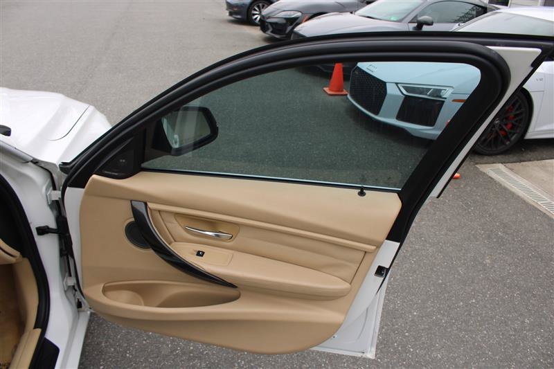 Used 2015 BMW 335i xDrive Sedan AWD/4WD image 14