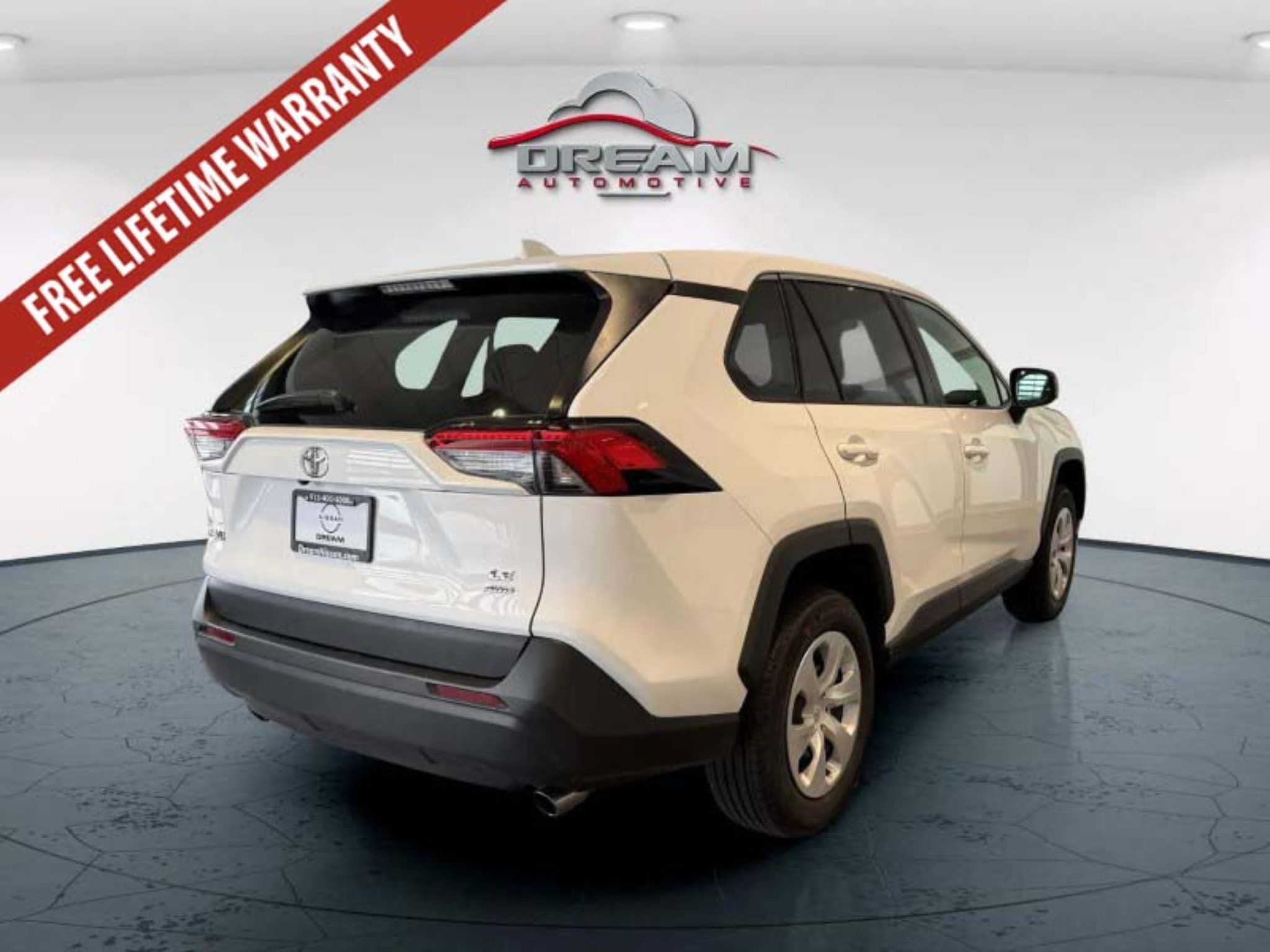 Used 2025 Toyota RAV4 LE AWD/4WD image 19