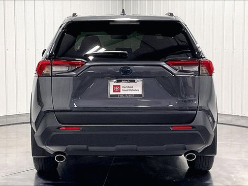 Used 2023 Toyota RAV4 XLE Premium AWD/4WD image 4
