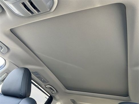 New 2026 Subaru Ascent Limited Bronze image 11