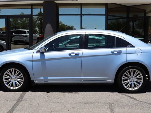 Used 2013 Chrysler 200 Limited FWD image 8