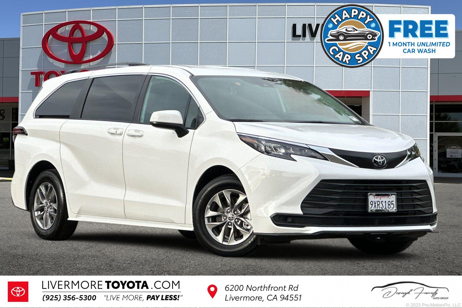 Certified 2026 Toyota Sienna LE FWD image 1