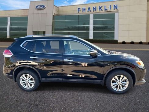 Used 2015 Nissan Rogue SV image 8