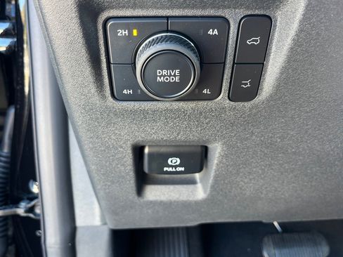 New 2025 Ford Expedition Max Active image 14