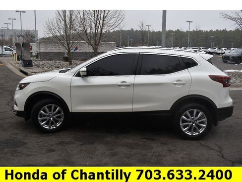 Used 2021 Nissan Rogue Sport SV image 4