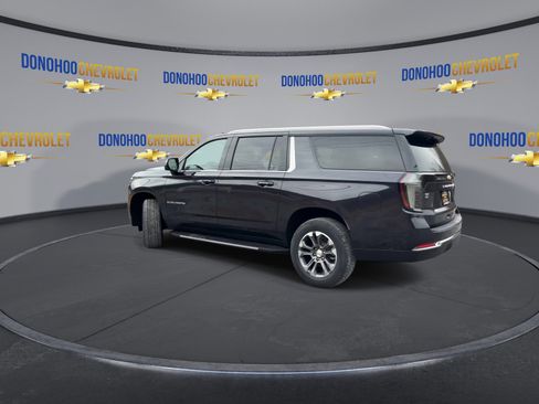 New 2026 Chevrolet Suburban LT w/ Comfort Package image 9