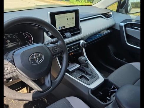 Used 2025 Toyota RAV4 XLE FWD image 3
