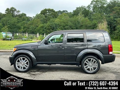 Used 2011 Dodge Nitro Heat AWD/4WD image 3