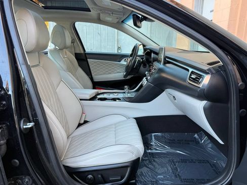 Used 2020 Genesis G70 2.0T w/ Prestige Package AWD/4WD image 24