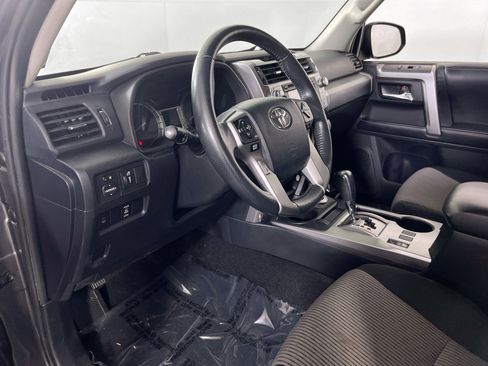 Used 2018 Toyota 4Runner SR5 image 9