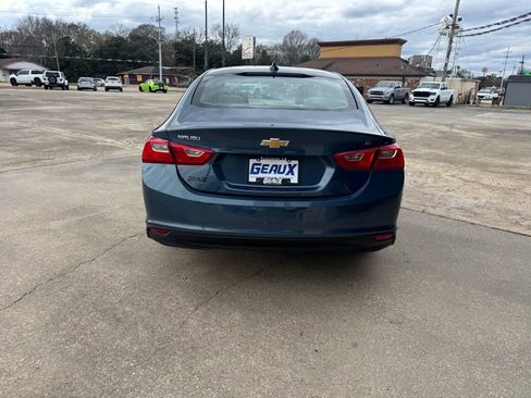 Used 2025 Chevrolet Malibu LT image 4