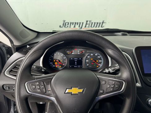 Used 2024 Chevrolet Malibu LT image 23