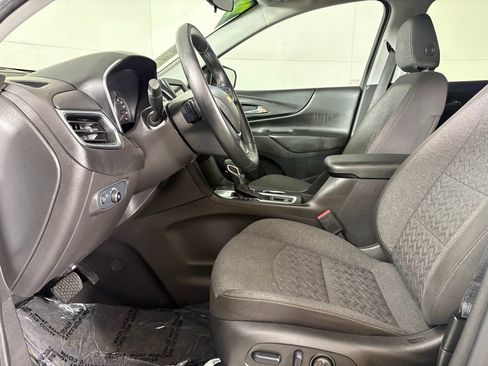 Used 2024 Chevrolet Equinox LT image 21