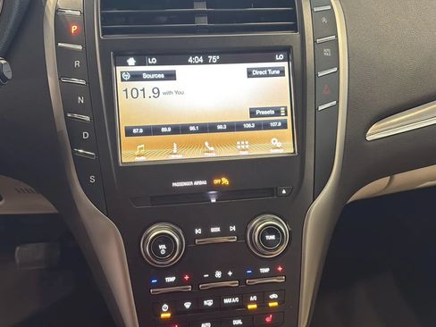 Used 2018 Lincoln MKC Premiere FWD image 20