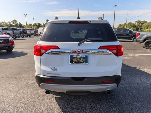 Used 2017 GMC Acadia SLT FWD image 8