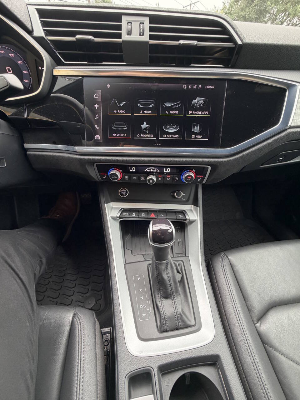 Used 2023 Audi Q3 2.0T Premium Plus w/ Premium Plus Package AWD/4WD image 29