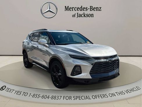 Used 2021 Chevrolet Blazer RS w/ Enhanced Convenience Package FWD image 2