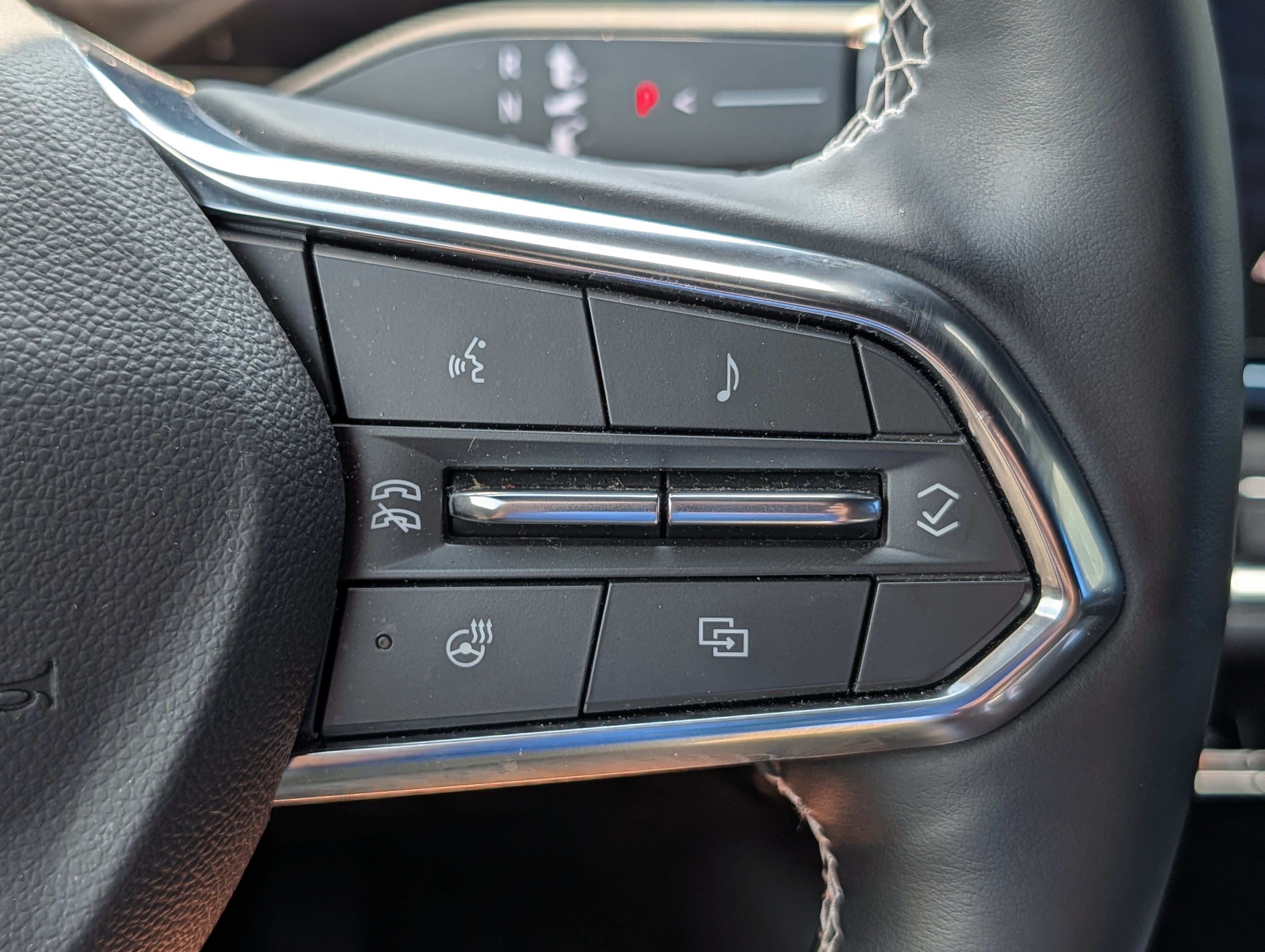 Certified 2024 Chevrolet Equinox EV LT AWD/4WD image 25
