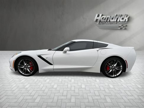 Used 2016 Chevrolet Corvette Stingray Coupe w/ 3LT Preferred Equipment Group image 7