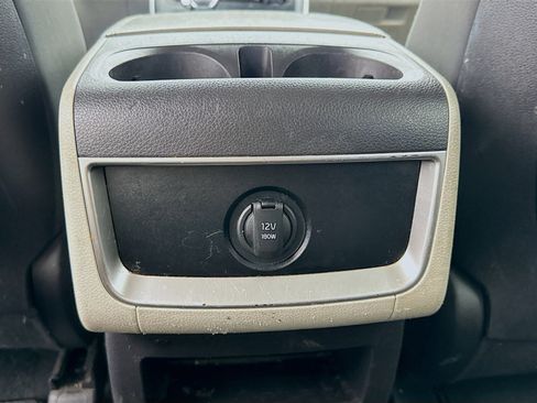 Used 2022 Kia Carnival LX FWD image 16