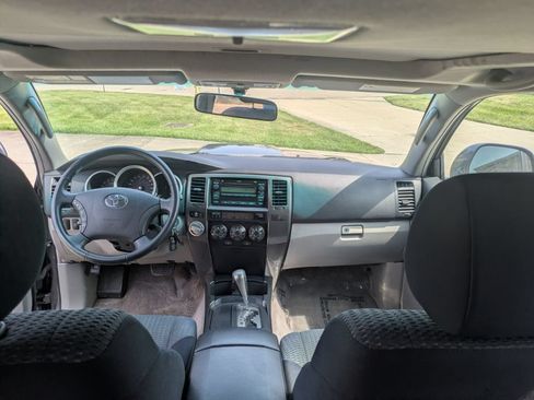 Used 2006 Toyota 4Runner Sport AWD/4WD image 11