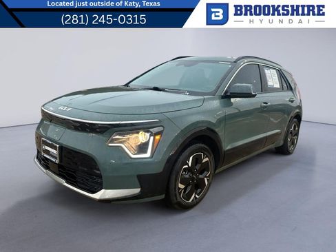 Used 2023 Kia Niro Wind FWD image 1