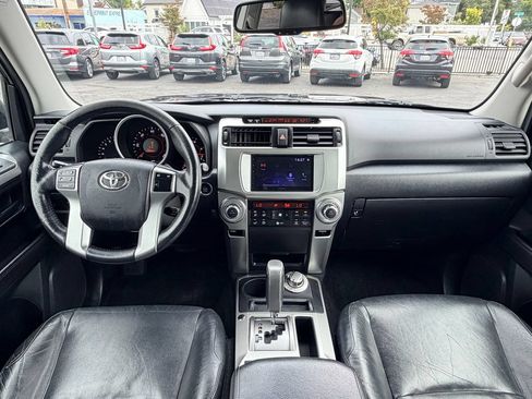 Used 2011 Toyota 4Runner Limited AWD/4WD image 32