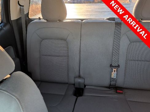 Used 2016 GMC Canyon 2WD Crew Cab w/ Convenience Package image 20