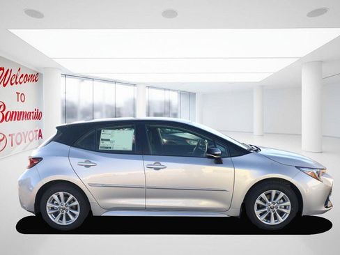 New 2026 Toyota Corolla SE image 5
