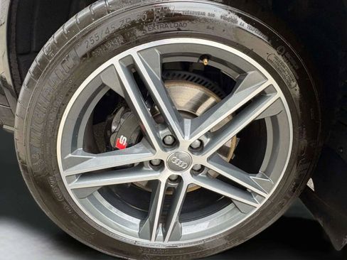 Used 2018 Audi SQ5 Premium Plus w/ Navigation Package image 52