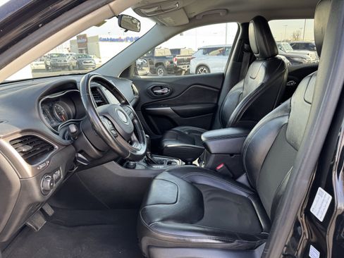 Used 2020 Jeep Cherokee Latitude Plus w/ Cold Weather Group image 26