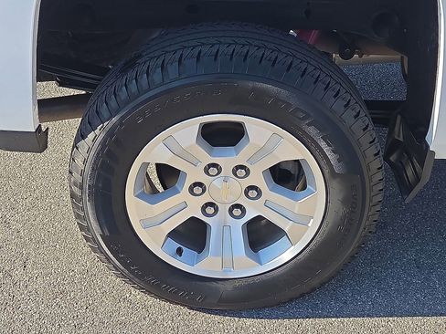 Used 2018 Chevrolet Silverado 1500 LT w/ All Star Edition image 7