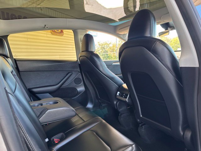 Used 2025 Tesla Model Y Long Range AWD/4WD image 5
