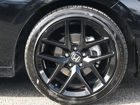 Used 2025 Honda Civic Sport image 13